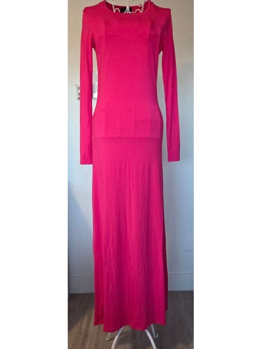 XS Aleeza Paris Hot Pink Long Sleeve Maxi Dress